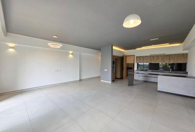3 Bed Apartment with En Suite at Apartments - 4