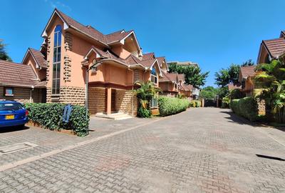 4 Bed Townhouse with En Suite at Othaya Road