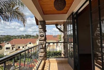 5 Bed Townhouse with En Suite in Lavington - 4