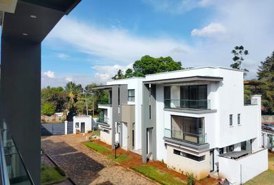 4 Bed Townhouse with En Suite in Lavington