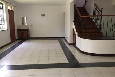 4 Bed Townhouse with En Suite in Spring Valley - 4