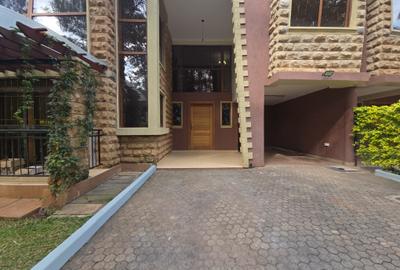 5 Bed Villa with En Suite at Chalbi Drive