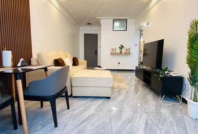 1 Bed Apartment with Swimming Pool at Wood Avenue - 2