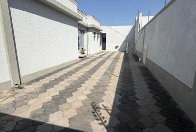 4 Bed Townhouse with Garden at Mugutha - 2