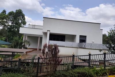 7 Bed Townhouse with En Suite in Nyari - 3