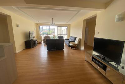 Furnished 3 Bed Apartment with En Suite in Brookside