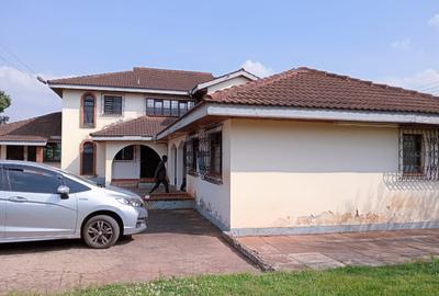 4 Bed House with En Suite in Karen