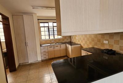 3 Bed Apartment with En Suite in Riverside - 3