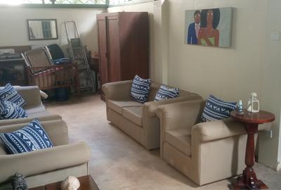 3 Bed House with En Suite at Rose Avenue