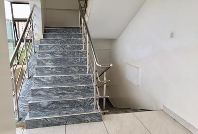 4 Bed Apartment with En Suite in General Mathenge - 2