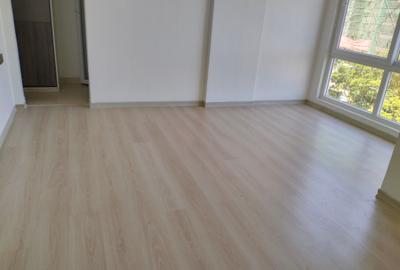 1 Bed Apartment with En Suite in Westlands Area - 2