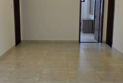 Serviced 4 Bed Apartment with En Suite in Parklands - 2