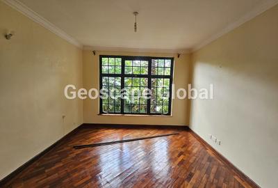 5 Bed House with En Suite in Karen