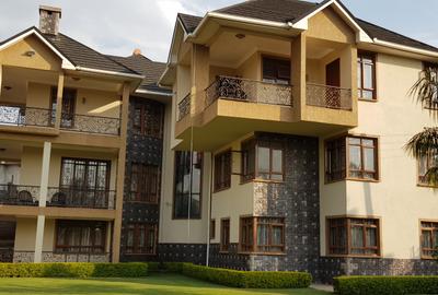 5 Bed House with En Suite at Runda Road