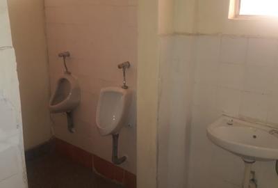 2,800 ft² Commercial Property with Parking at Aga Khan Walk