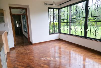 4 Bed Townhouse with Swimming Pool in Ridgeways