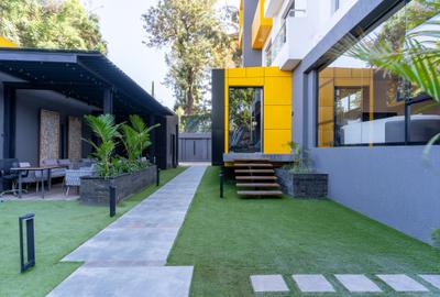 1 Bed Apartment with En Suite in Kilimani - 2