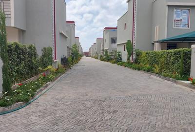 3 Bed Townhouse with En Suite in Kitengela