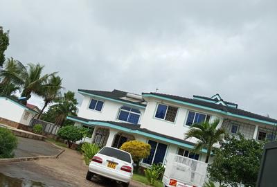 6 Bed Villa with En Suite at Serena Road Shanzu