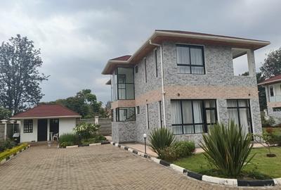 3 Bed House with En Suite at Nyari
