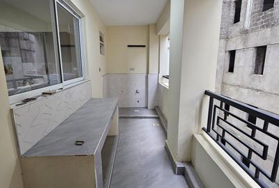 4 Bed Apartment with En Suite in Parklands - 3