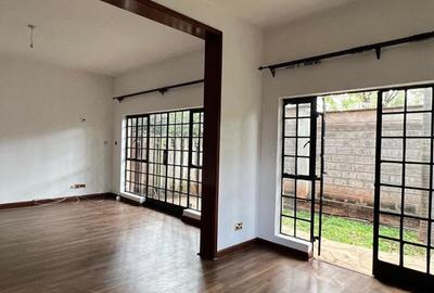 4 Bed House with En Suite in Riara Road - 4