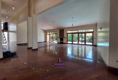 4 Bed House with En Suite at Eagle Park - 2