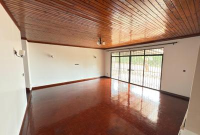 4 Bed House with En Suite at Loresho - 4