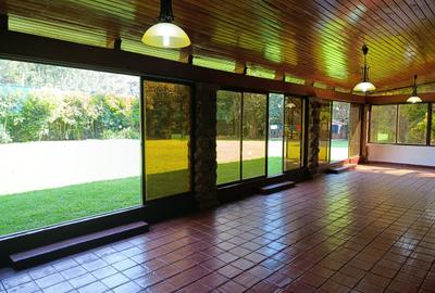 5 Bed Townhouse with En Suite in Karen - 4