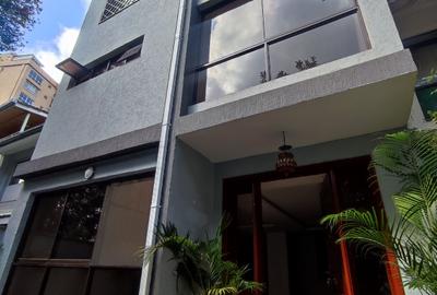 4 Bed Townhouse with En Suite at Riverside Drive