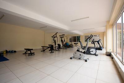 Serviced 3 Bed Apartment with En Suite in Brookside