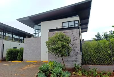 4 Bed Townhouse with En Suite at Runda