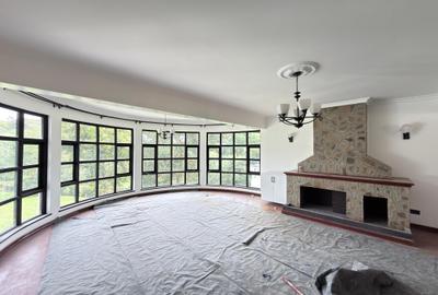 5 Bed House with En Suite at Windsor - 4