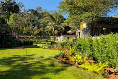 4 Bed Townhouse with En Suite in Loresho - 2