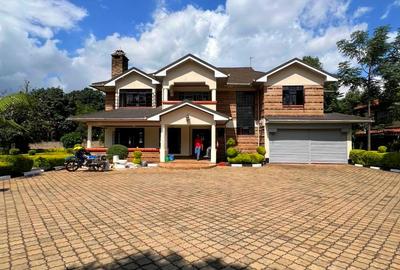 7 Bed House with En Suite in Runda - 2