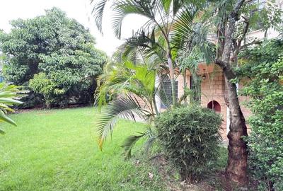 5 Bed Townhouse with En Suite at Kitisuru - 3