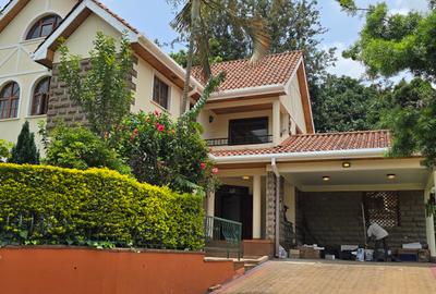 4 Bed Townhouse with En Suite at Lavington Green