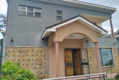 5 Bed Townhouse with En Suite at Westlands