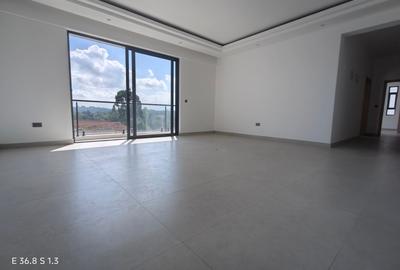 3 Bed Apartment with En Suite at Brookside - 3