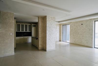 4 Bed Apartment with En Suite at 2026-510 - 2