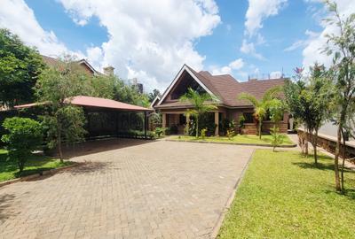 5 Bed House with En Suite in Kiambu Road