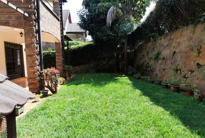 5 Bed Townhouse with En Suite in Lavington