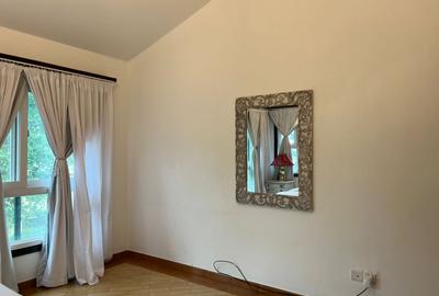 4 Bed Villa with En Suite in Kyuna - 4
