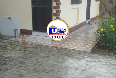 2 Bed House with En Suite at Kiembeni