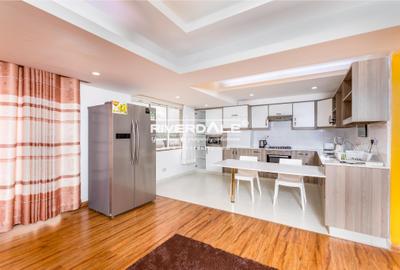 Furnished 1 Bed Apartment with En Suite in Westlands Area - 4