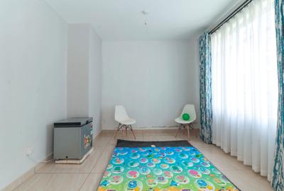 4 Bed Townhouse with En Suite at Queen Estate Road - 4
