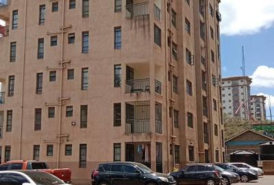3 Bed Apartment with En Suite in Lavington