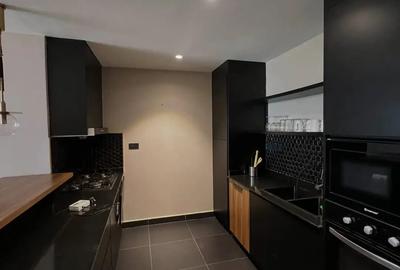 3 Bed Apartment with Swimming Pool in Brookside - 3