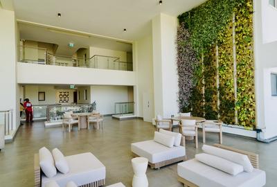 2 Bed Apartment with En Suite at 2026-385 - 4