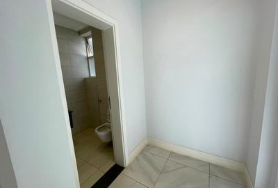 3 Bed Apartment with En Suite in Westlands Area - 3